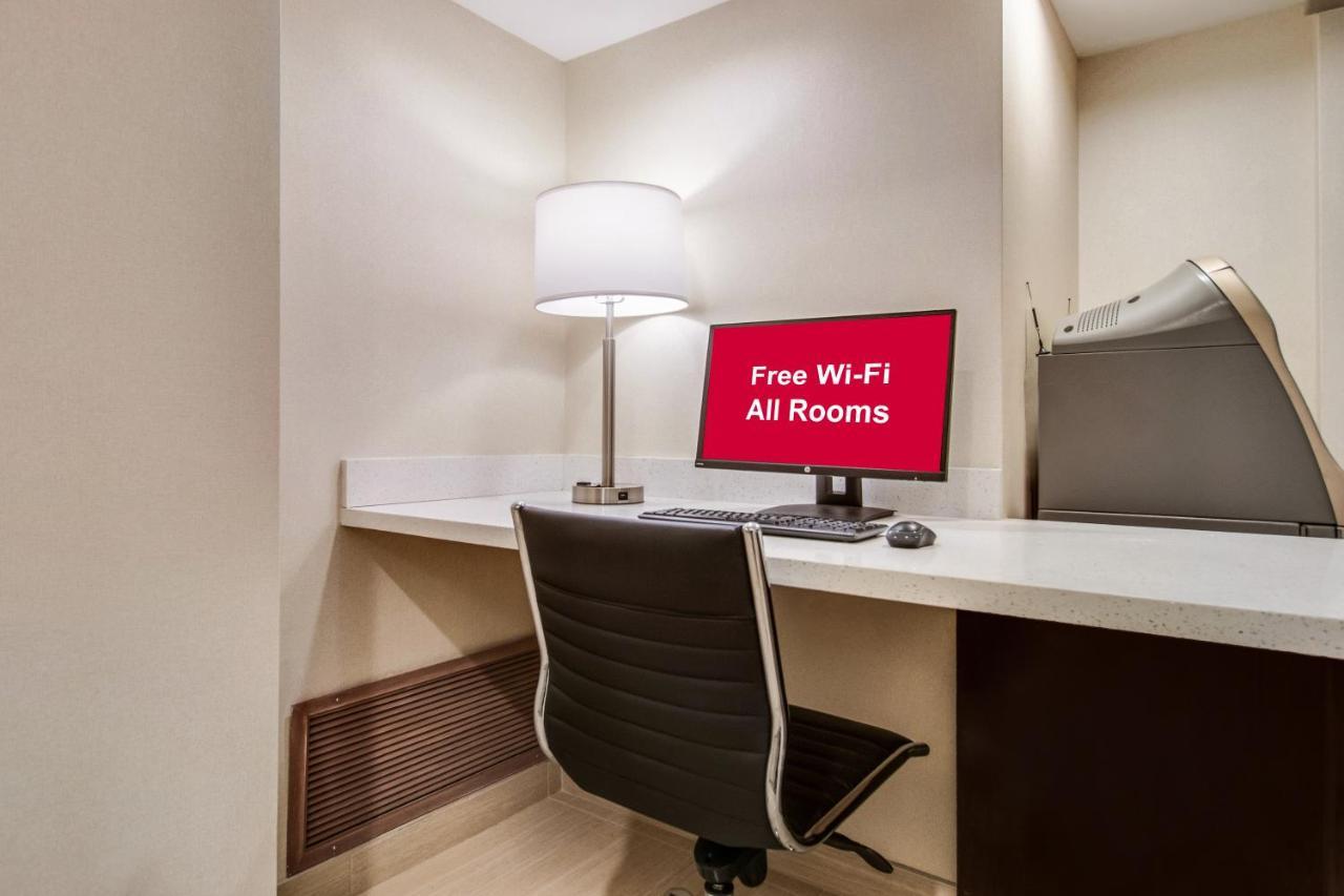 Red Roof Inn Plus+ Dallas - Addison Dış mekan fotoğraf