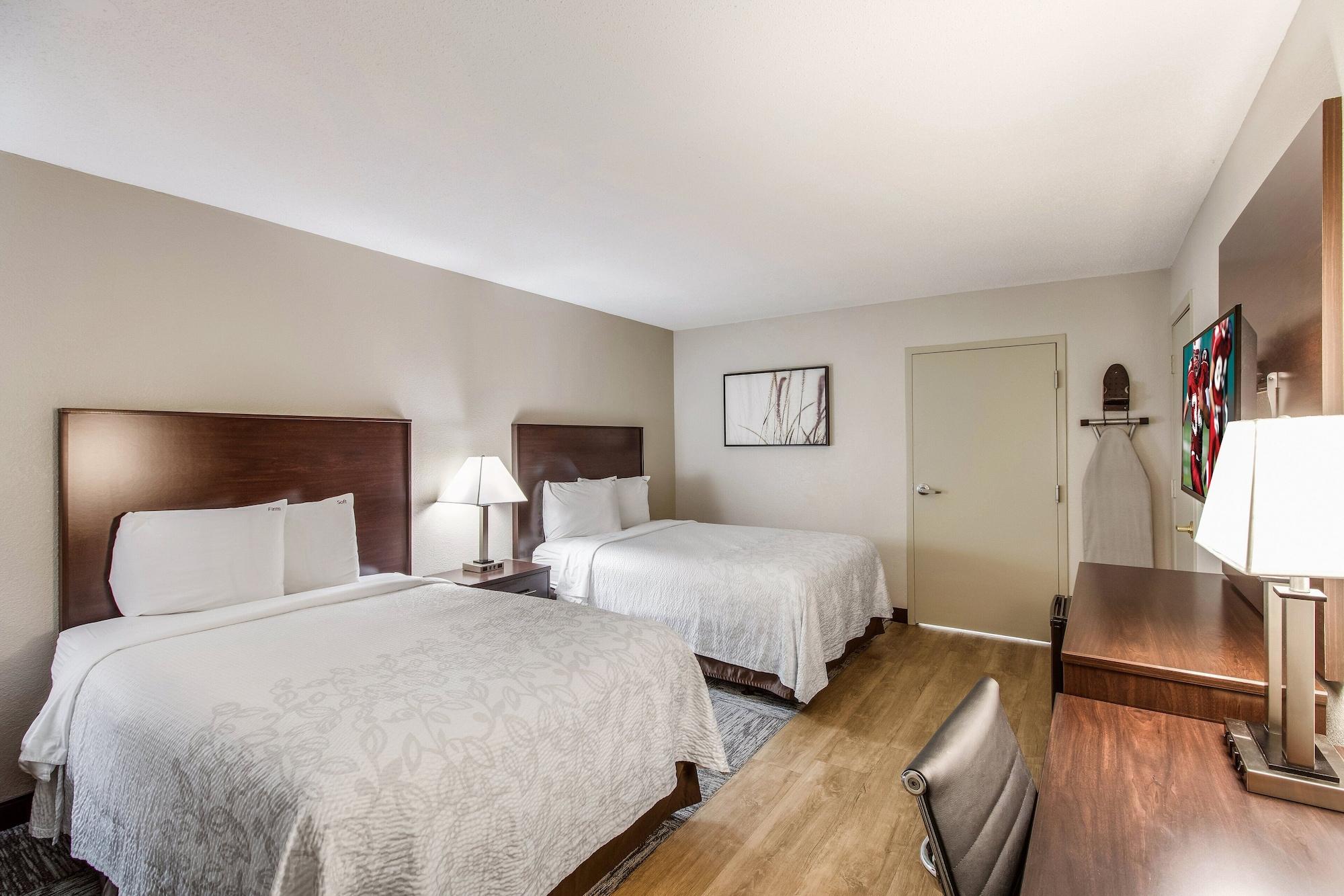 Red Roof Inn Plus+ Dallas - Addison Dış mekan fotoğraf