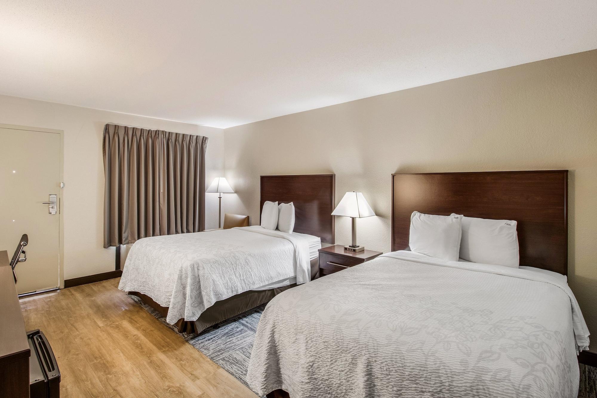 Red Roof Inn Plus+ Dallas - Addison Dış mekan fotoğraf