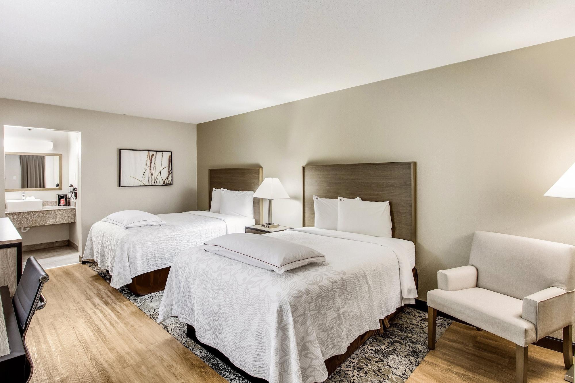 Red Roof Inn Plus+ Dallas - Addison Dış mekan fotoğraf