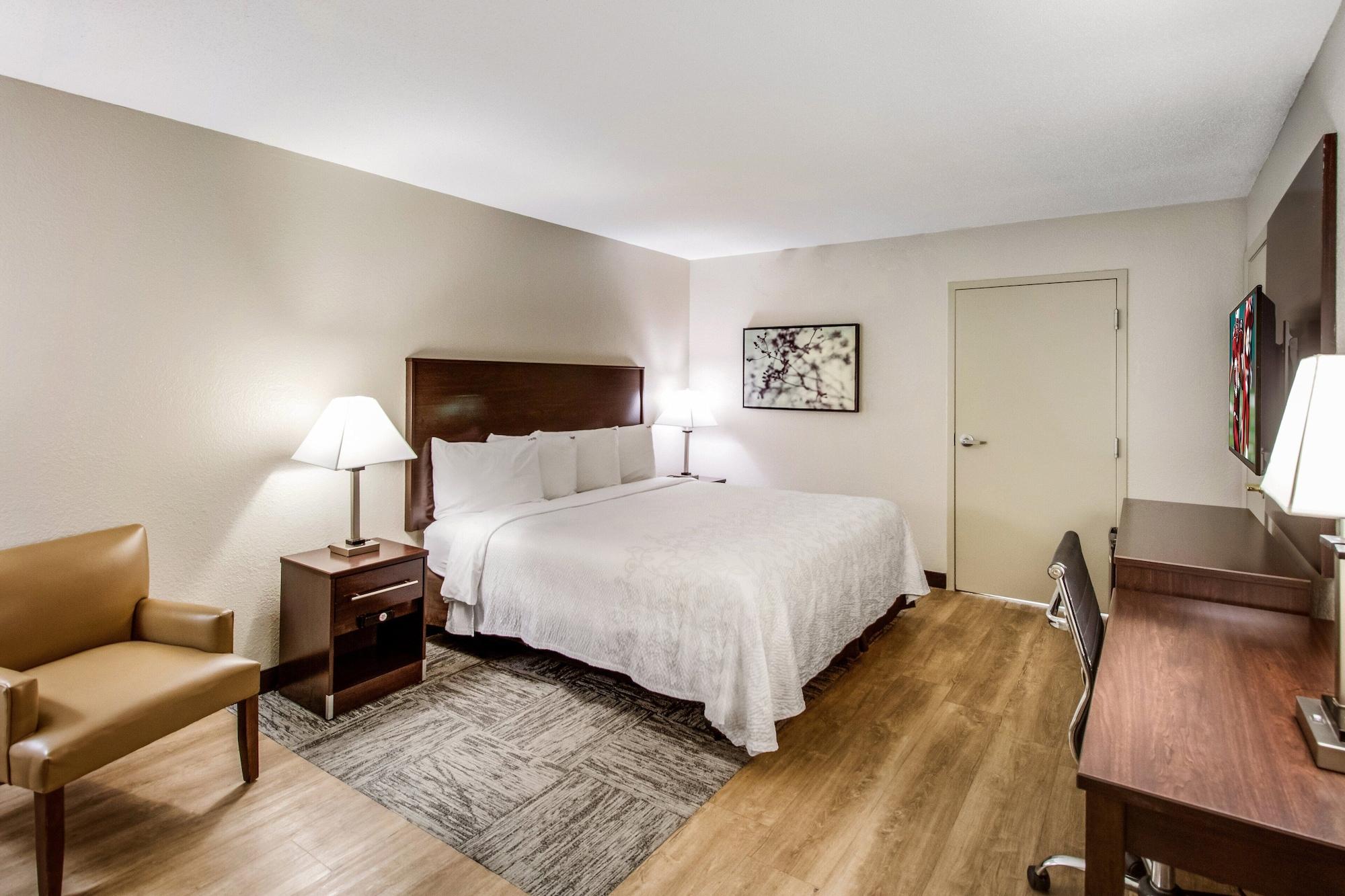 Red Roof Inn Plus+ Dallas - Addison Dış mekan fotoğraf