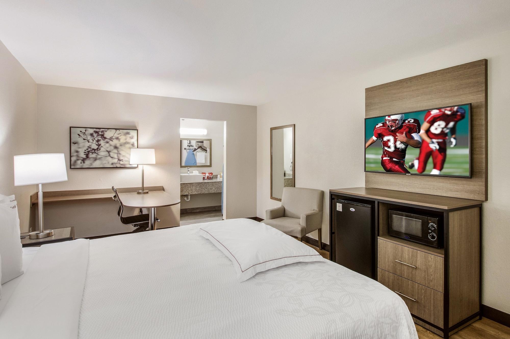 Red Roof Inn Plus+ Dallas - Addison Dış mekan fotoğraf