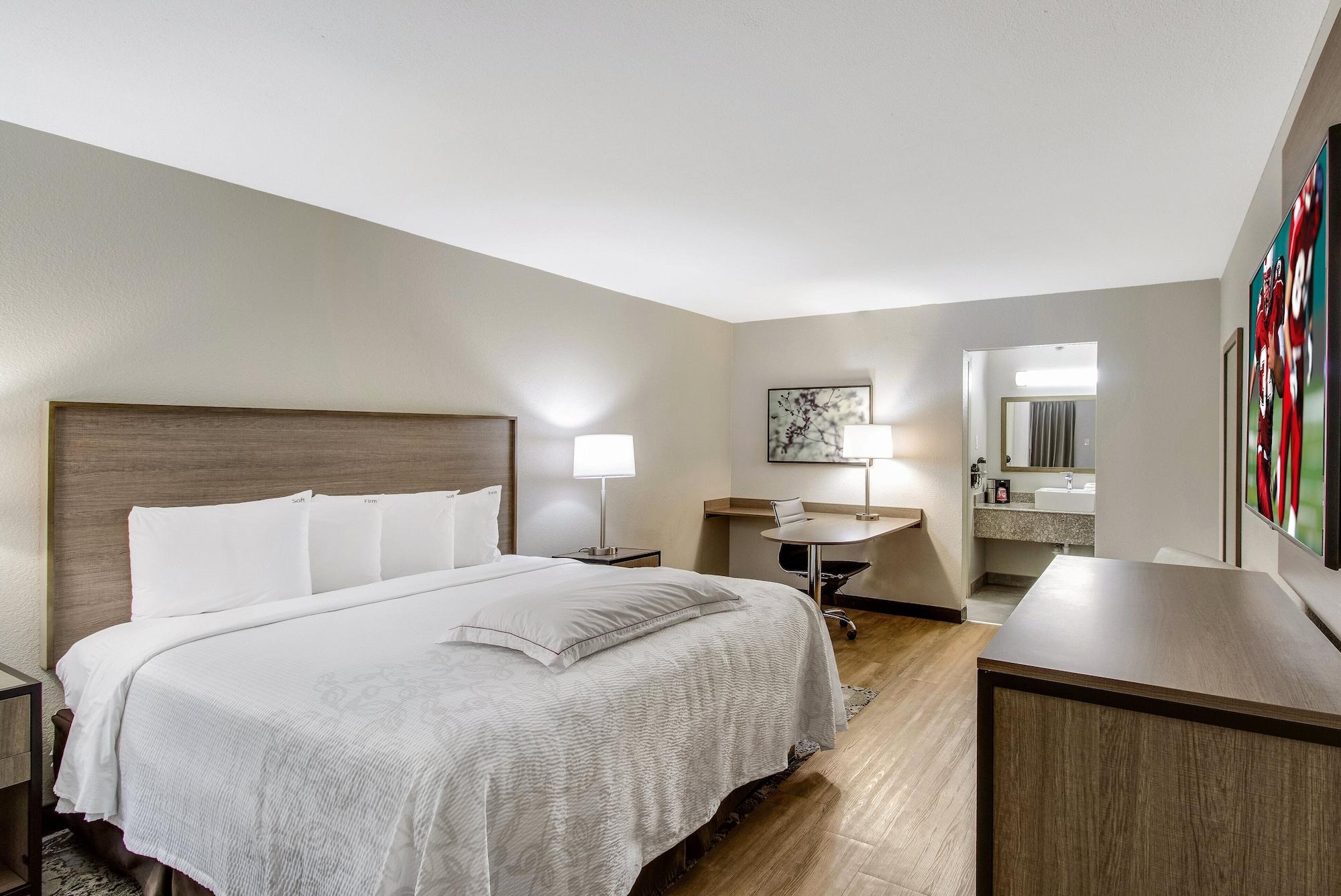 Red Roof Inn Plus+ Dallas - Addison Dış mekan fotoğraf