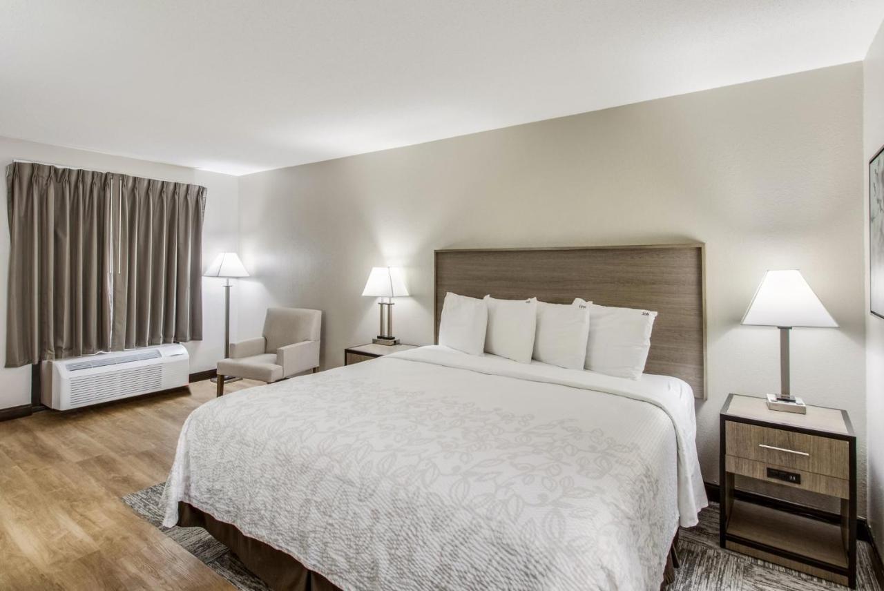 Red Roof Inn Plus+ Dallas - Addison Dış mekan fotoğraf