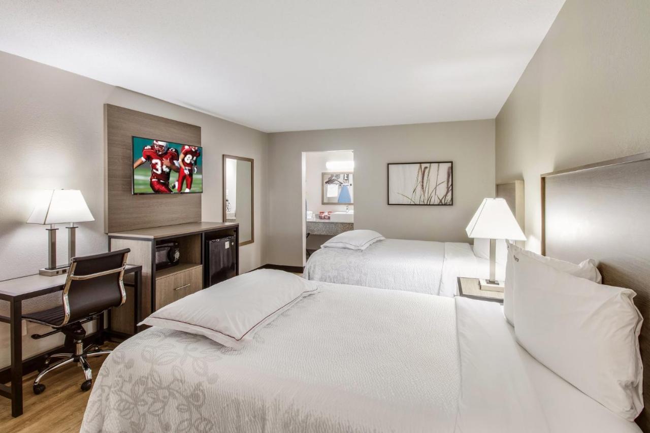 Red Roof Inn Plus+ Dallas - Addison Dış mekan fotoğraf